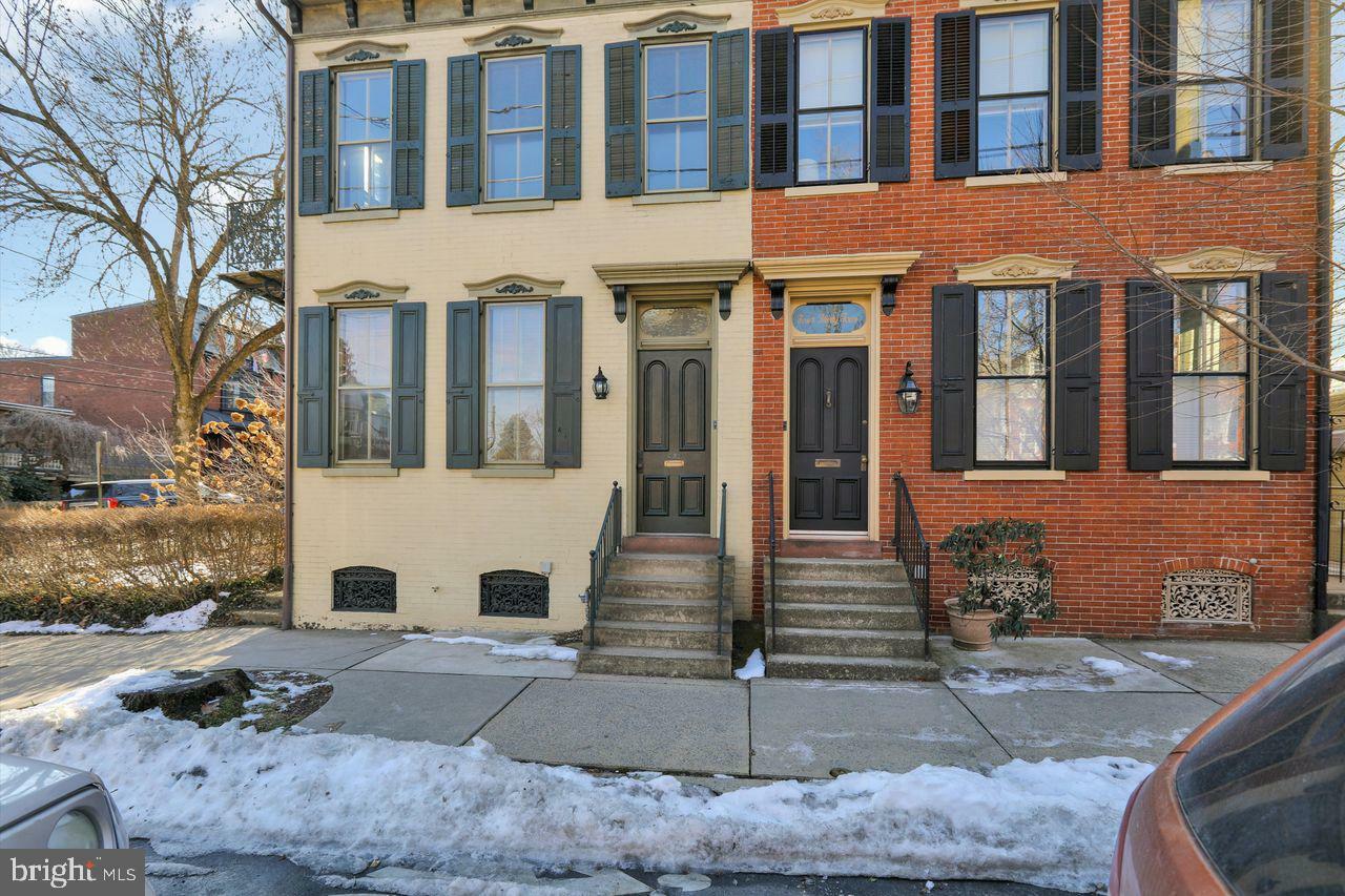 Property Photo:  432 W Walnut Street  PA 17603 