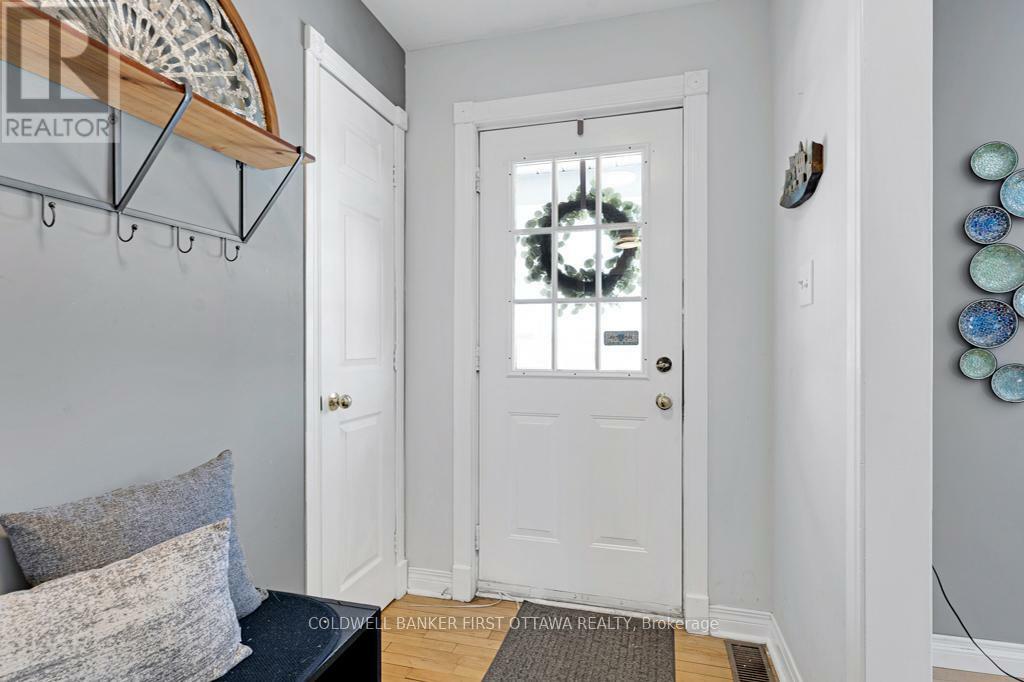 Property Photo: 330 Nursery Road ON K0G 1J0