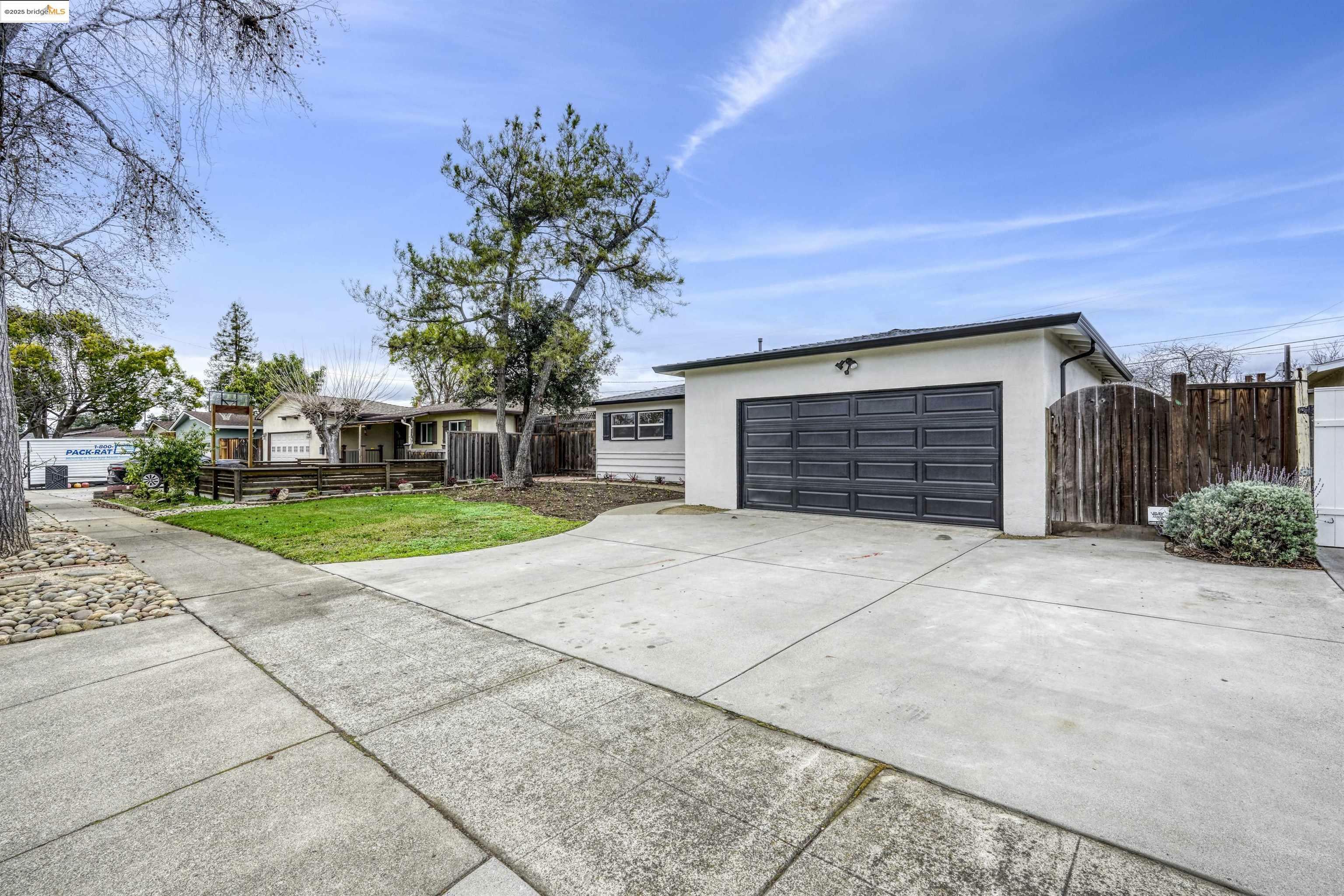 Property Photo:  3878 Arbuckle Dr  CA 95124 