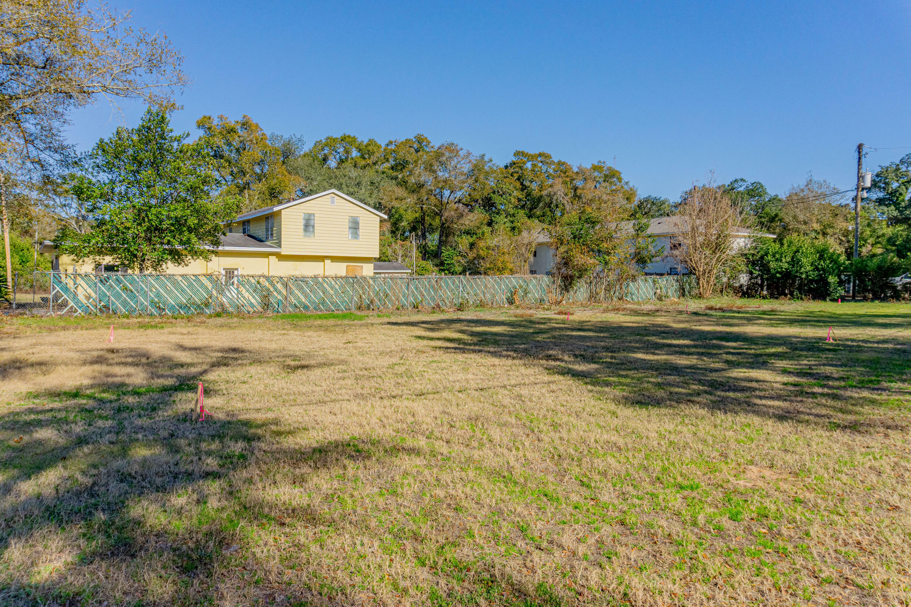 Property Photo:  224 Broadmoor Lane  FL 32507 