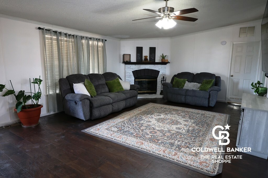 Property Photo:  520 W Prospect Avenue  KS 67846 