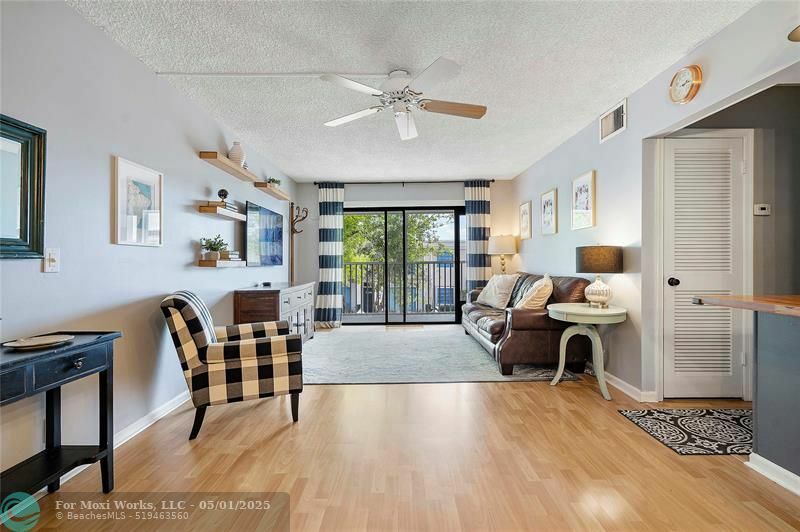 Property Photo: 170 Cypress Club Dr 727 FL 33060