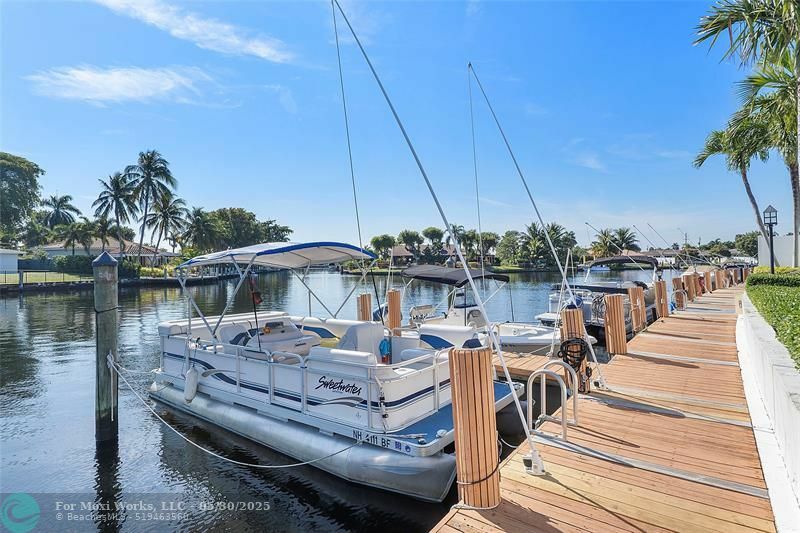 Property Photo: 170 Cypress Club Dr 727 FL 33060