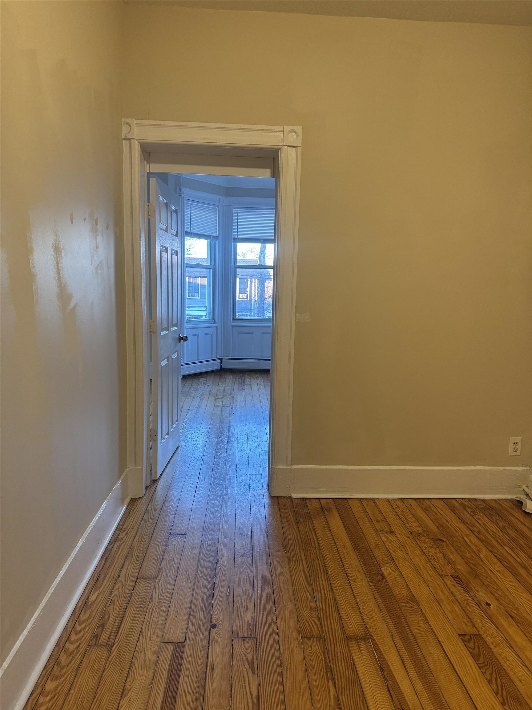 Property Photo:  31 Carlton Ave 3  NJ 07307 