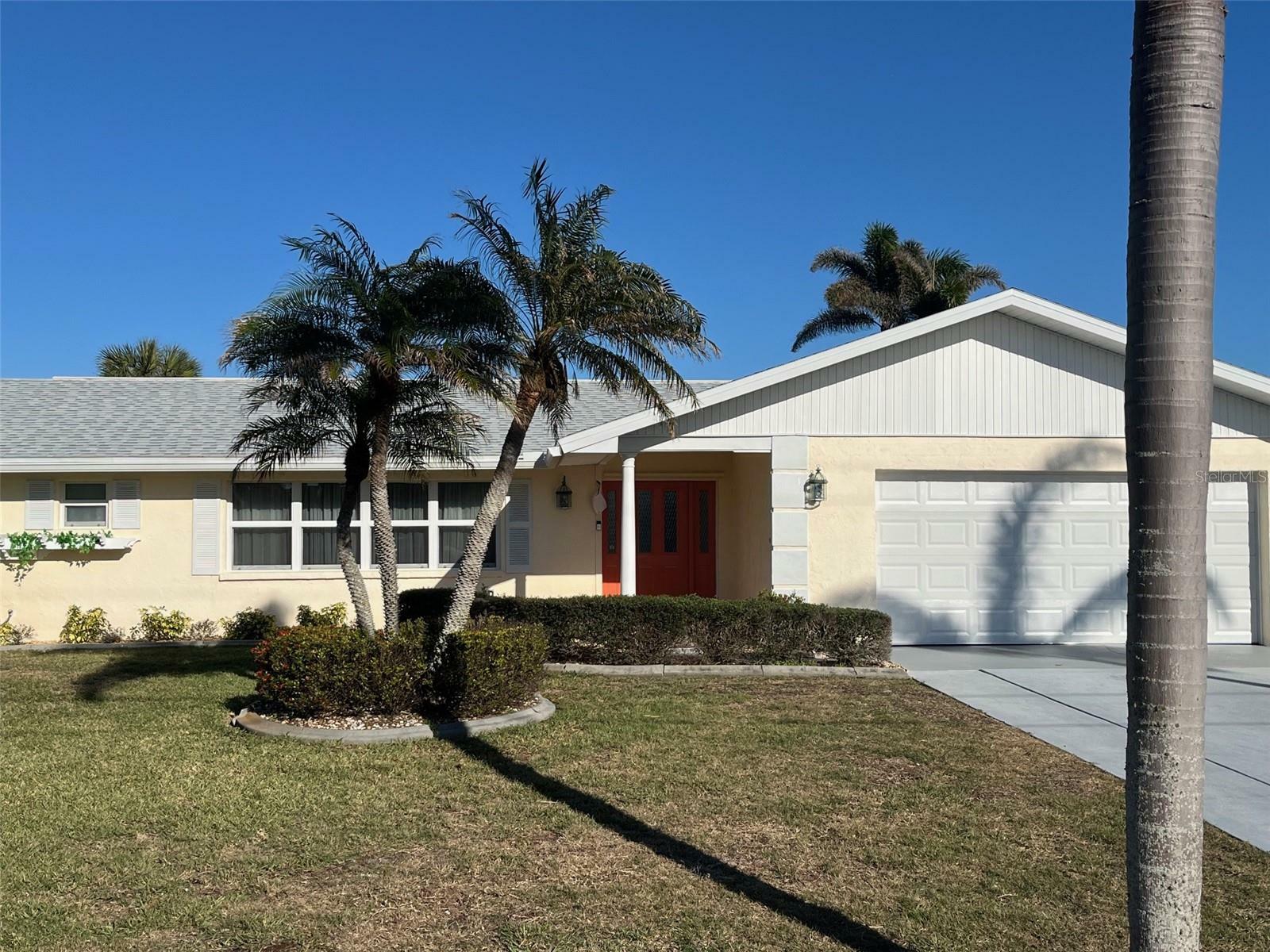 Property Photo:  1449 Deer Creek Drive  FL 34223 