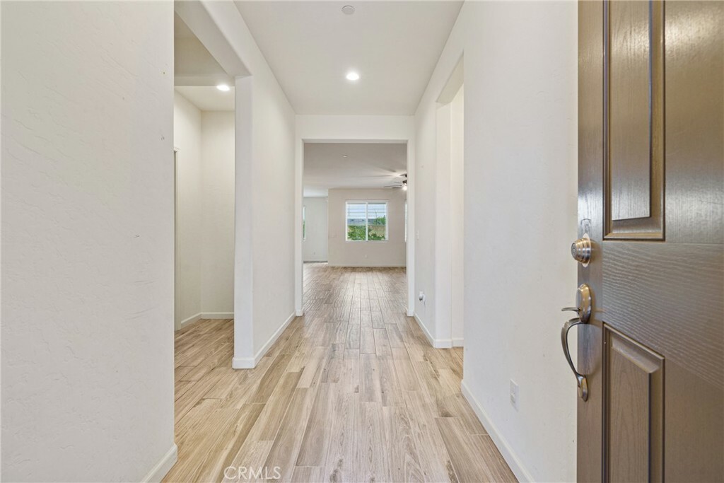 Property Photo:  2359 Chianti Way  CA 93230 