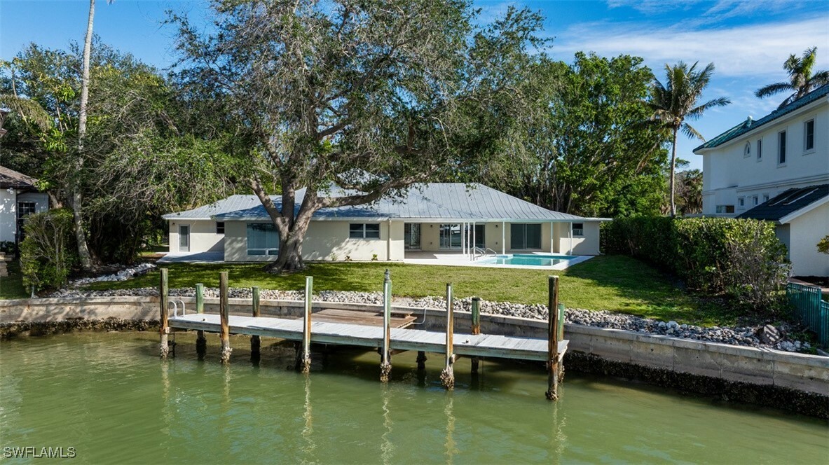 Property Photo:  320 Bow Line Drive  FL 34103 