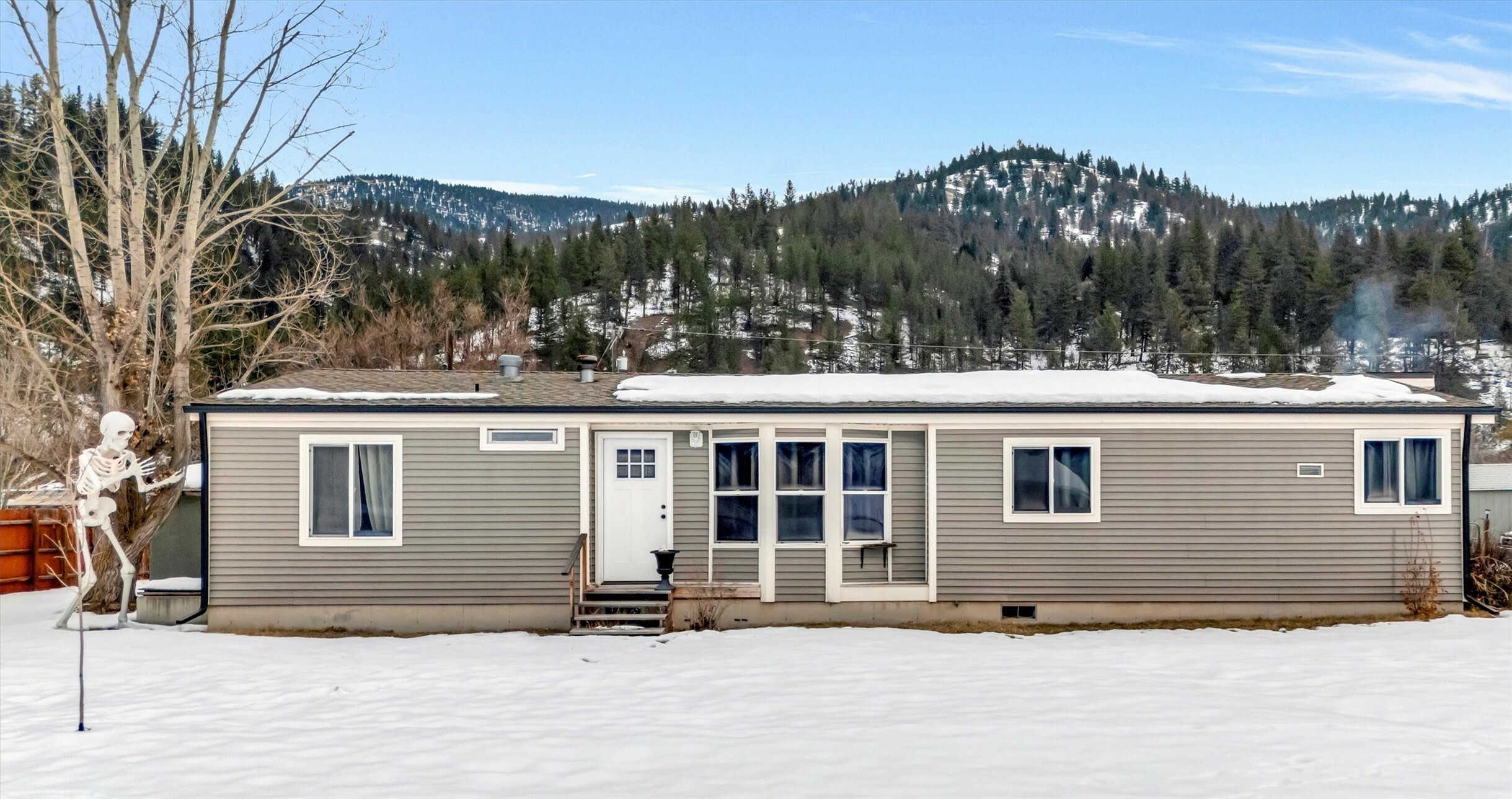 Property Photo:  20370 US Highway 10 E  MT 59825 