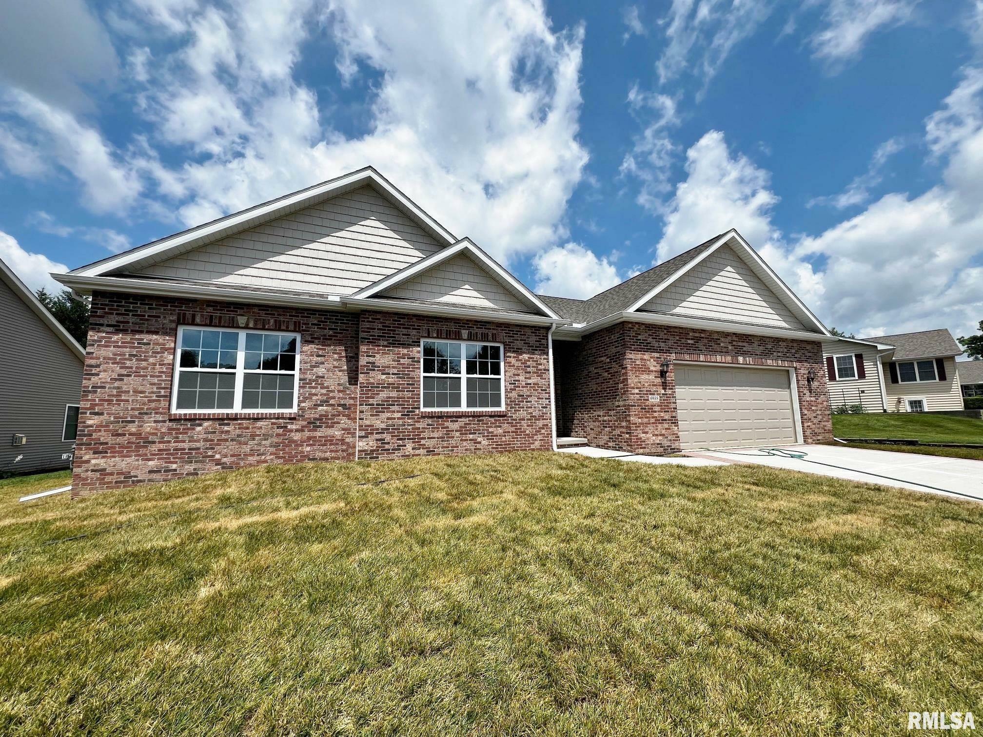 Property Photo: 6935 N Brookstone Drive IL 61615