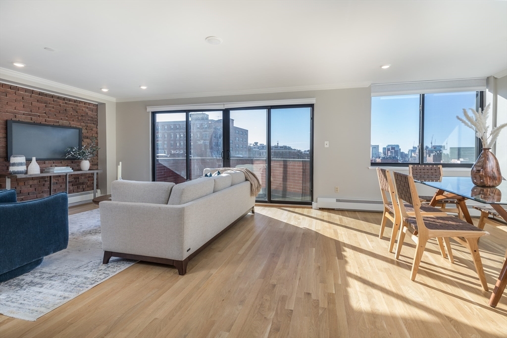 Property Photo: 34 Hancock St 7 MA 02114