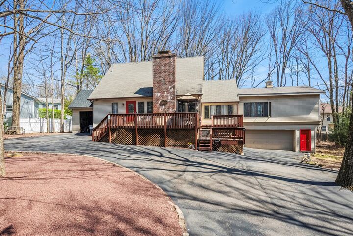 6 Cobblewood Drive  Mount Pocono PA 18344 photo