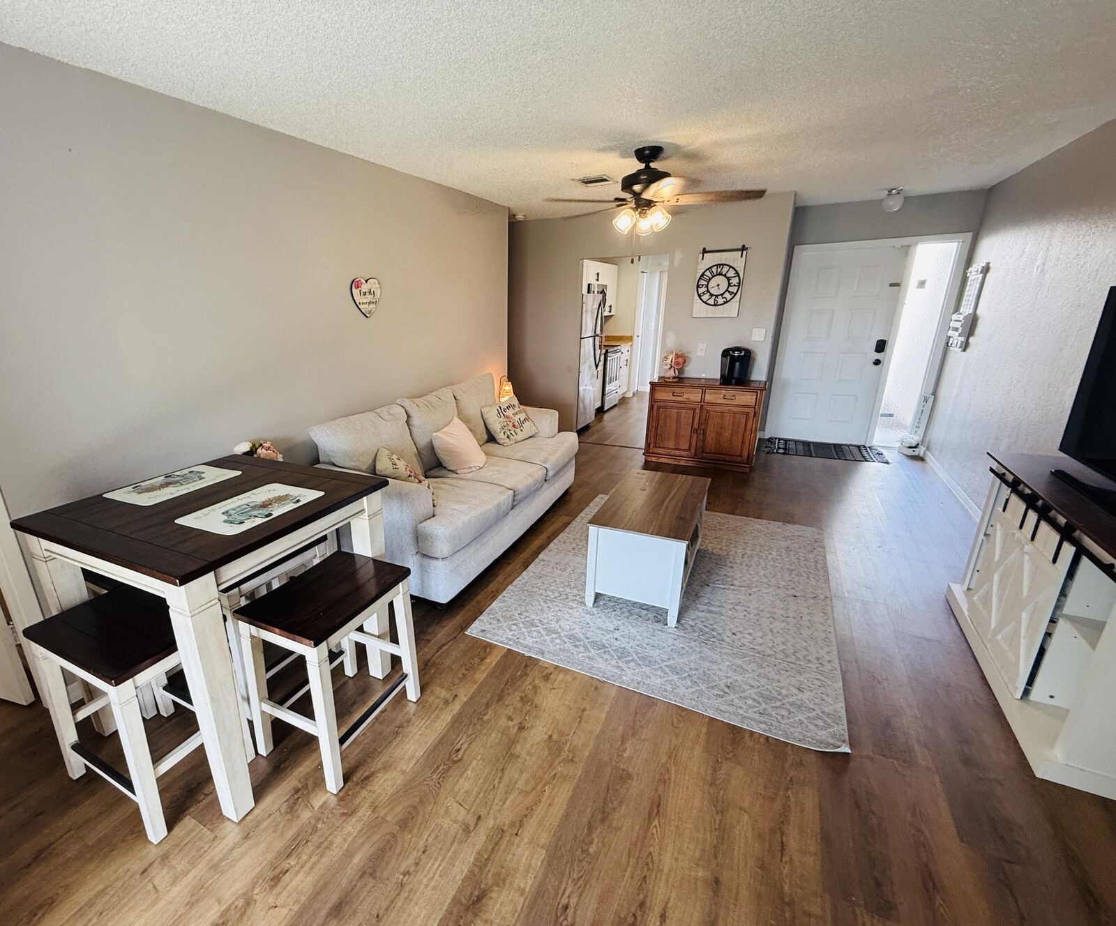 Property Photo:  632 SW Jeanne Street  FL 34953 