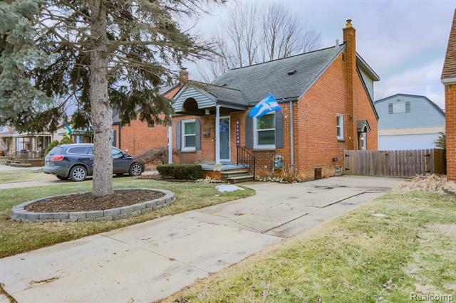 Property Photo:  26145 Brettonwoods St  MI 48071 