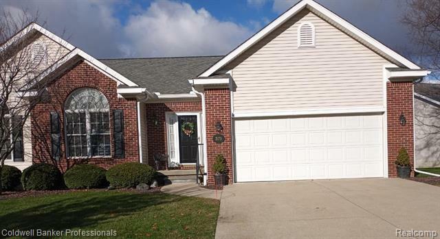 Property Photo:  3175 Ivy Lane  MI 48439 