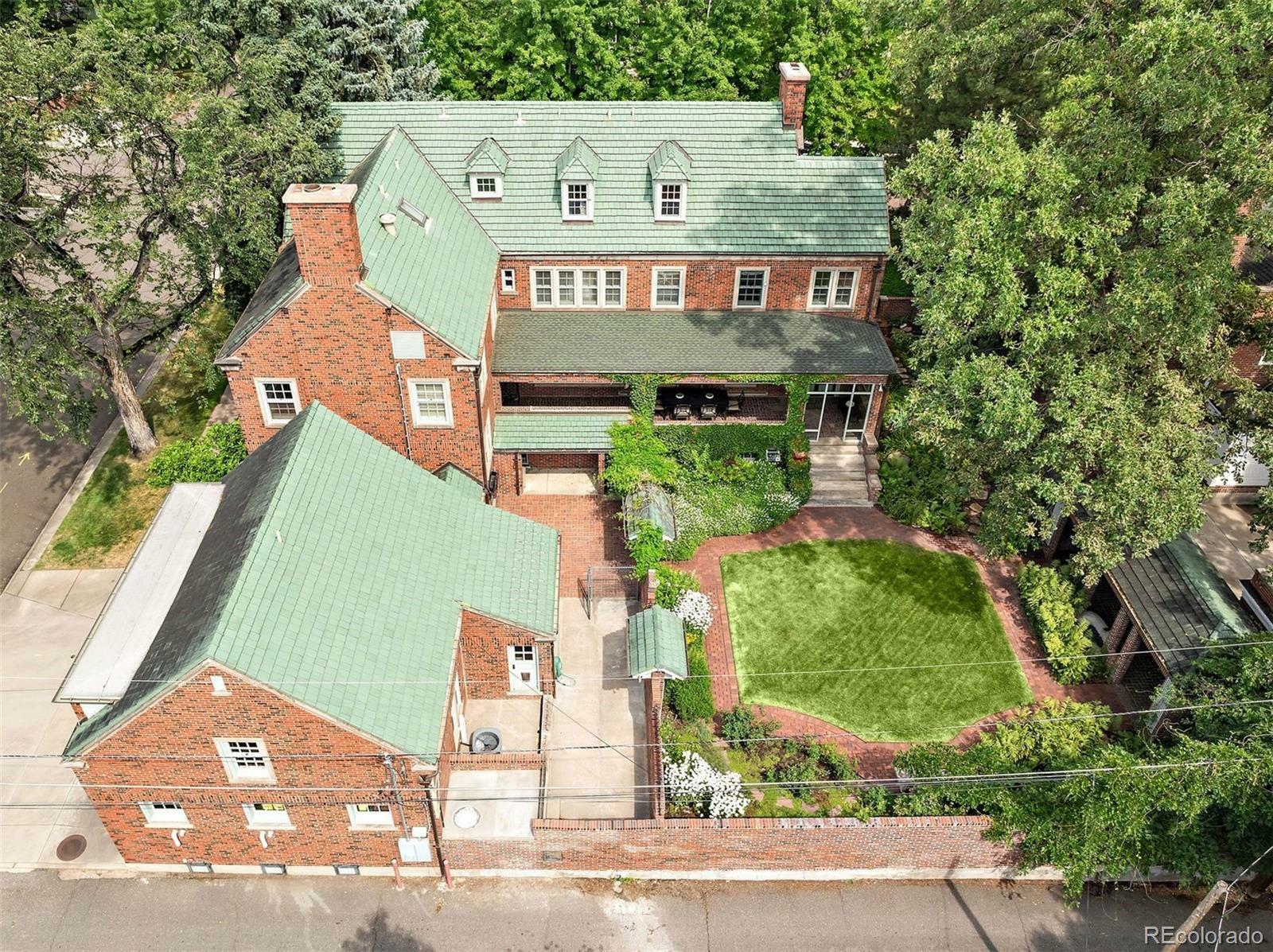 Property Photo: 869 Vine Street CO 80206