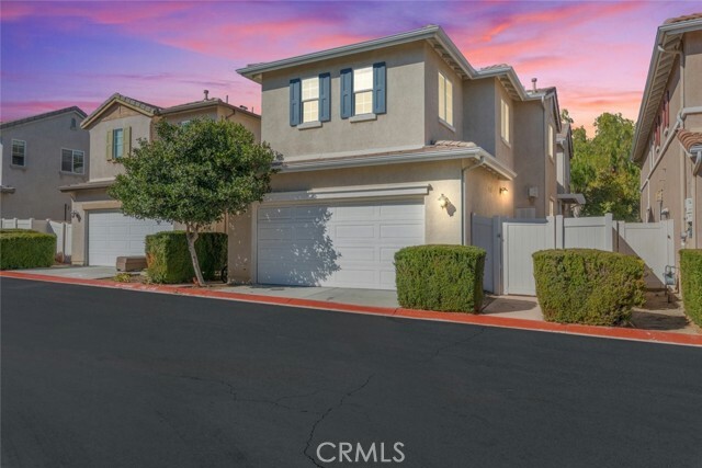 Property Photo:  27716 Bluebell Ct  CA 92562 