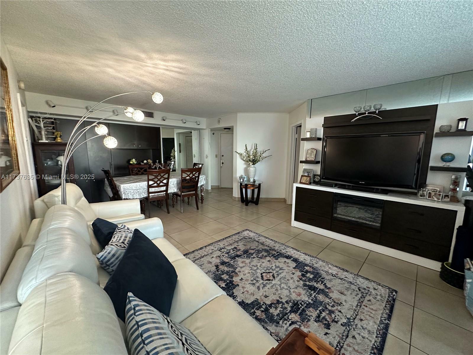 Property Photo: 18181 NE 31st Ct 705 FL 33160