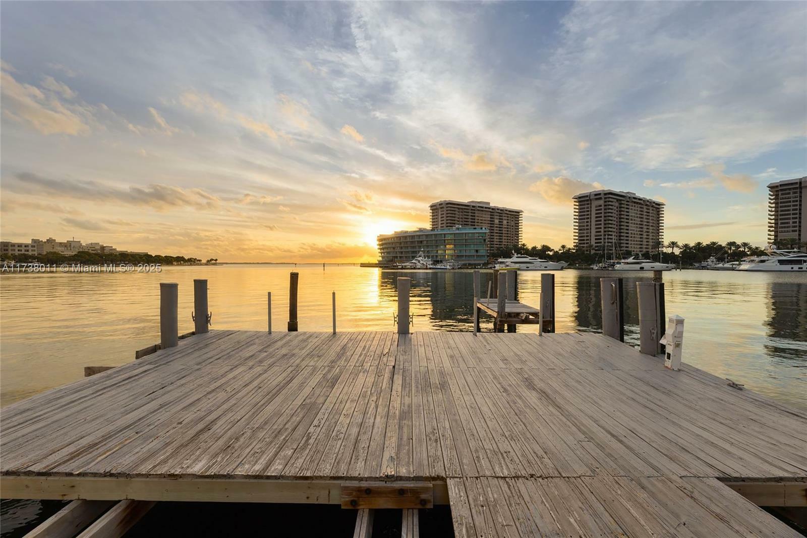 Property Photo:  1740 S Bayshore Ln  FL 33133 