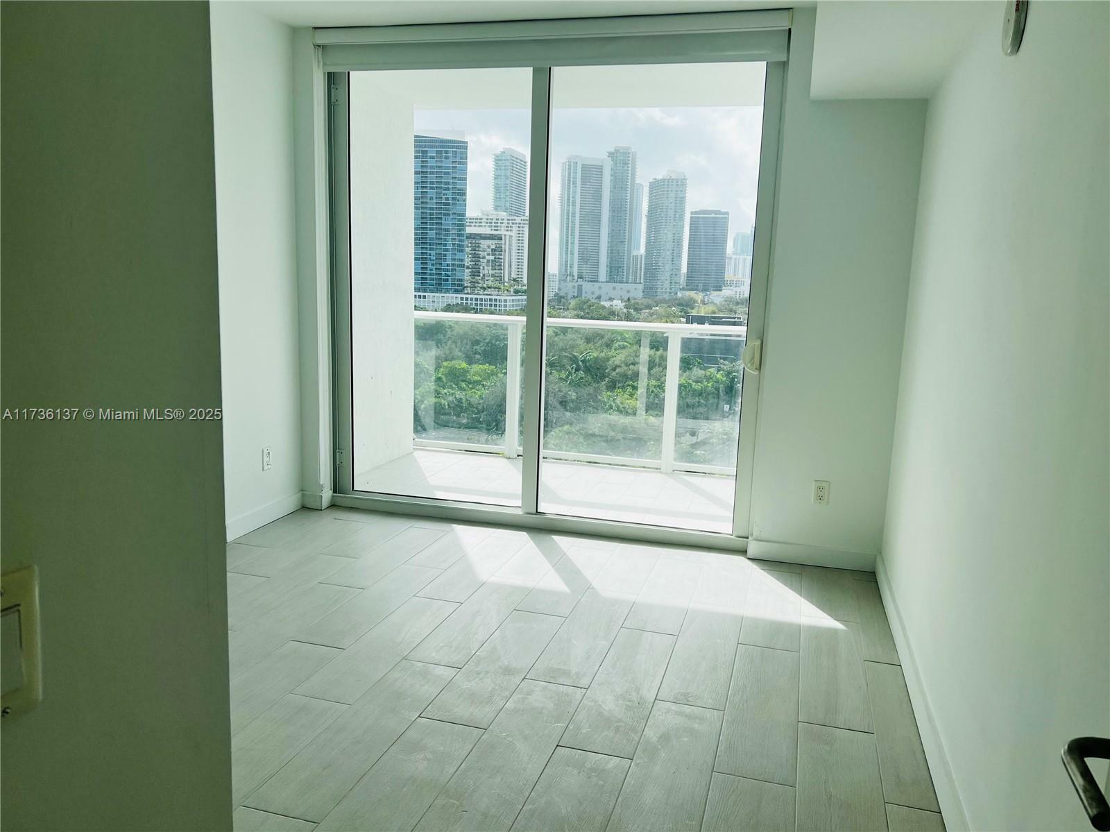 Property Photo:  4250 Biscayne Blvd 1018  FL 33137 