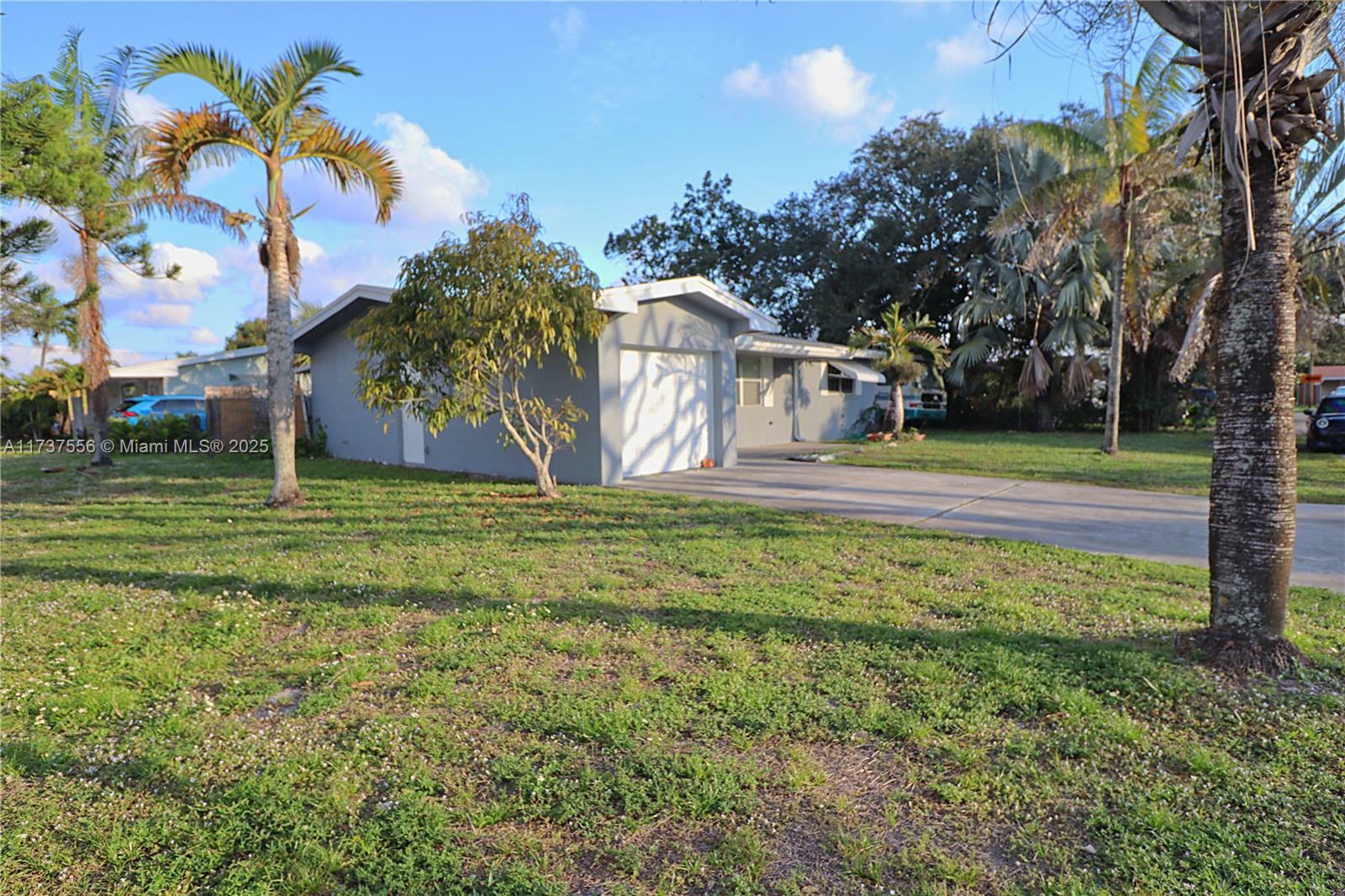 Property Photo:  1621 NW 78th Way  FL 33024 