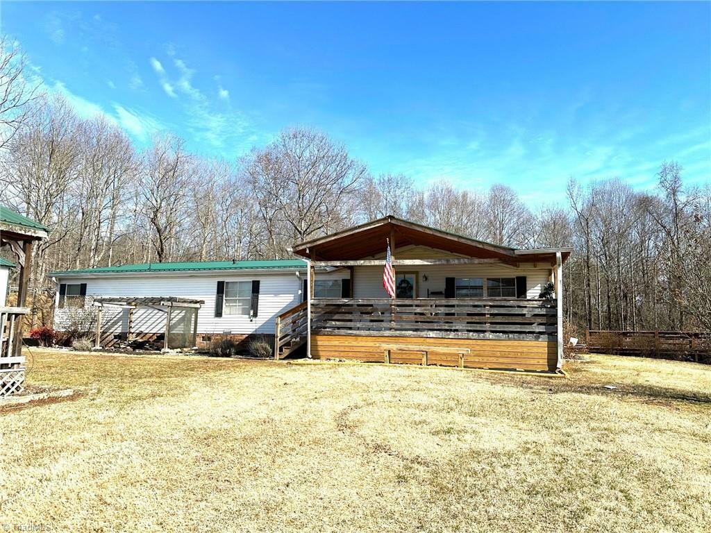 4421 Rena Road  Hamptonville NC 27020 photo