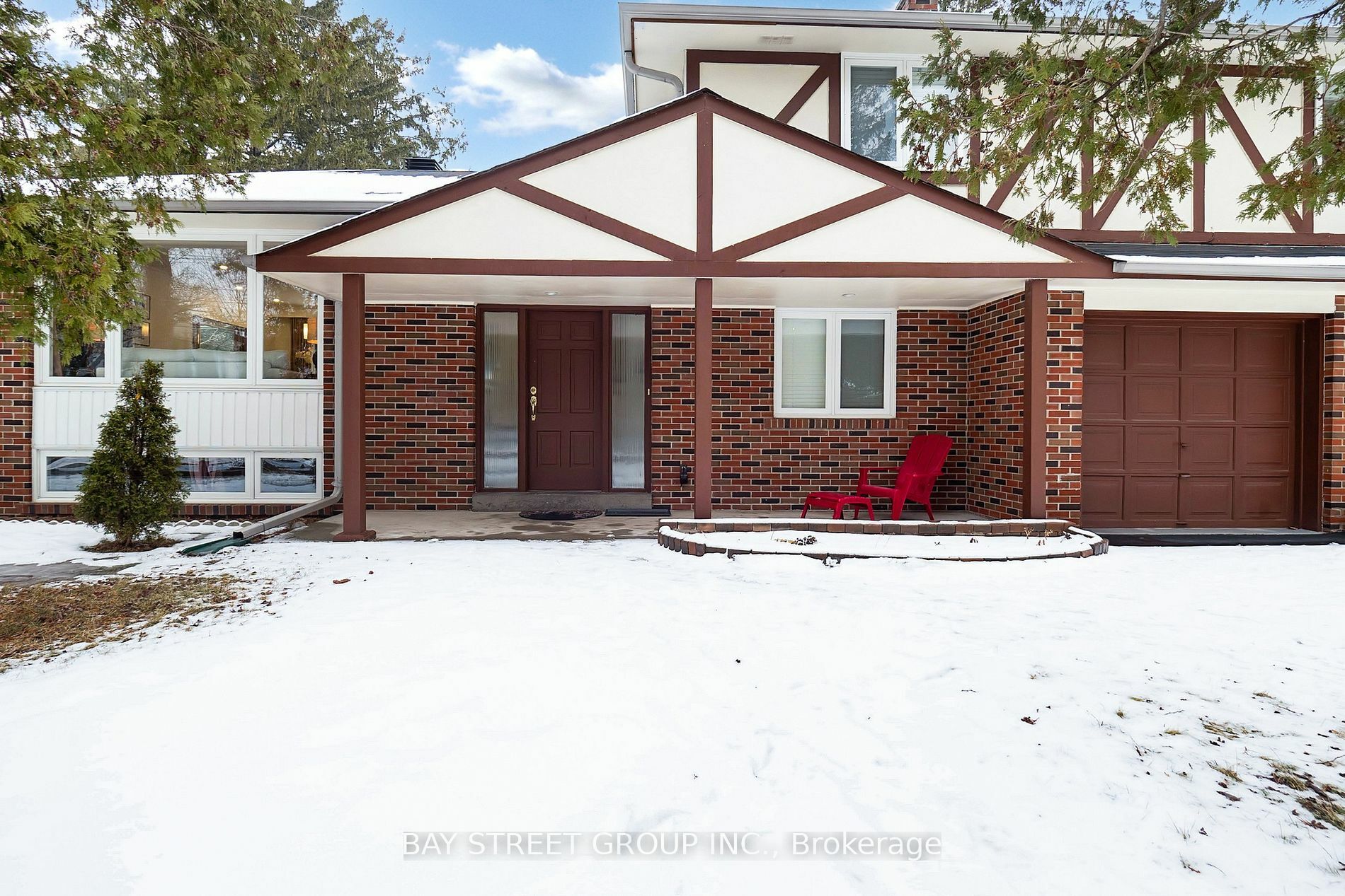 Property Photo:  379 Maple Grove Dr  ON L6J 4V6 