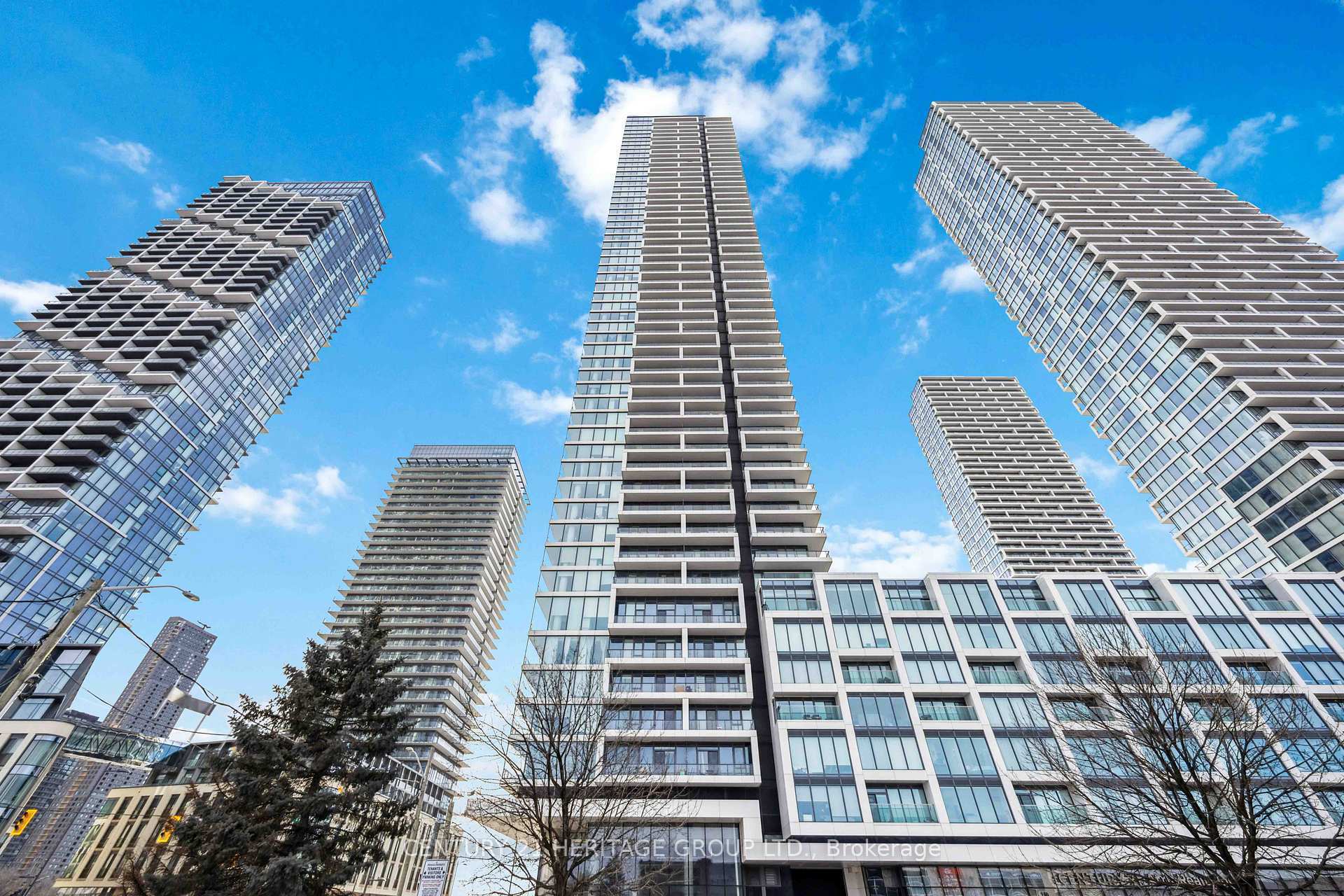 950 Portage Parkway 3310  Vaughan ON L4K 0J7 photo