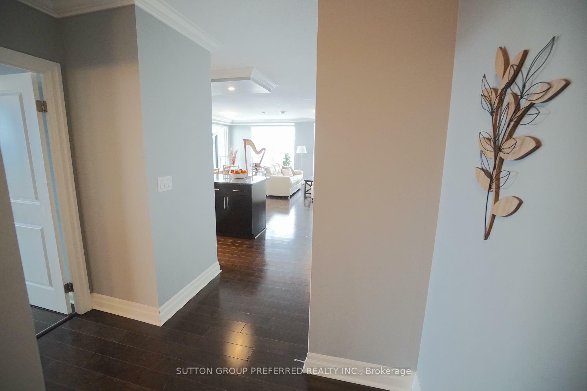 Property Photo: 260 Villagewalk Boulevard 404 ON N6G 0W6