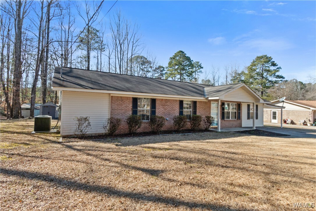 Property Photo:  15302 Hillview Road  AL 35452 