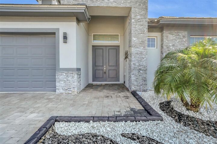 Property Photo:  247 Hampton Loop  FL 33837 