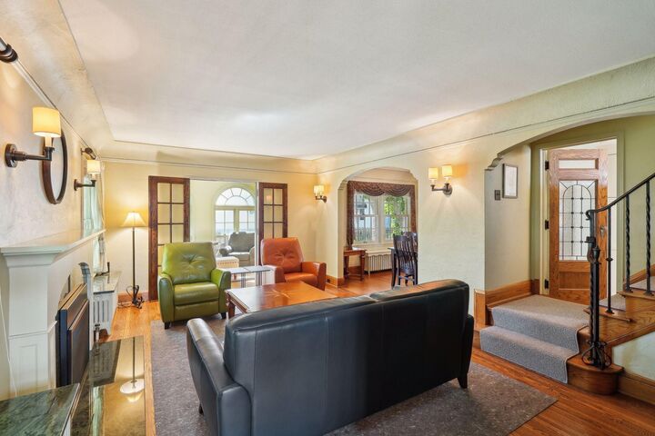 Property Photo: 2926 Ewing Avenue S MN 55416