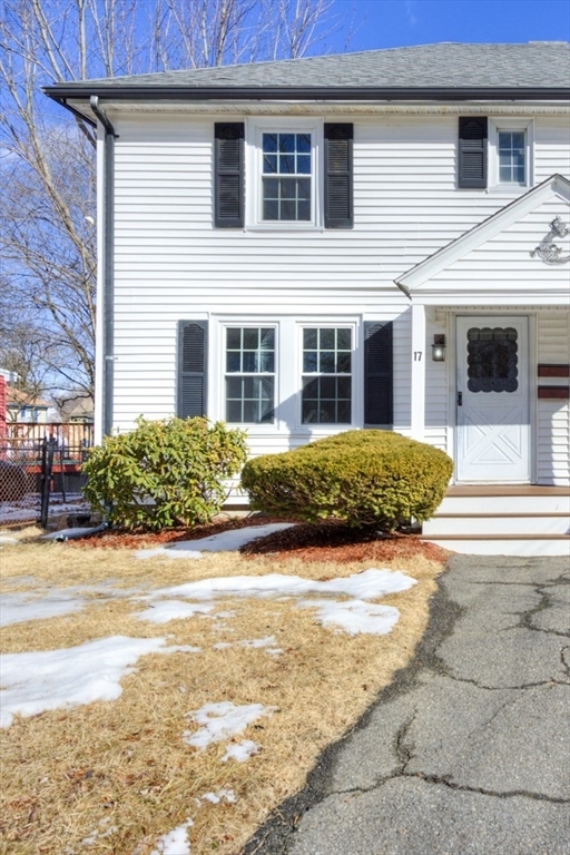 Property Photo:  17 Pocasset Ave  MA 01606 