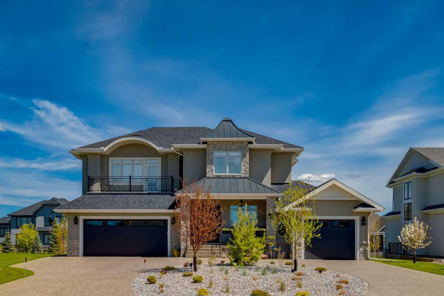 Property Photo: 41 Damkar Drive AB T3L 0E8
