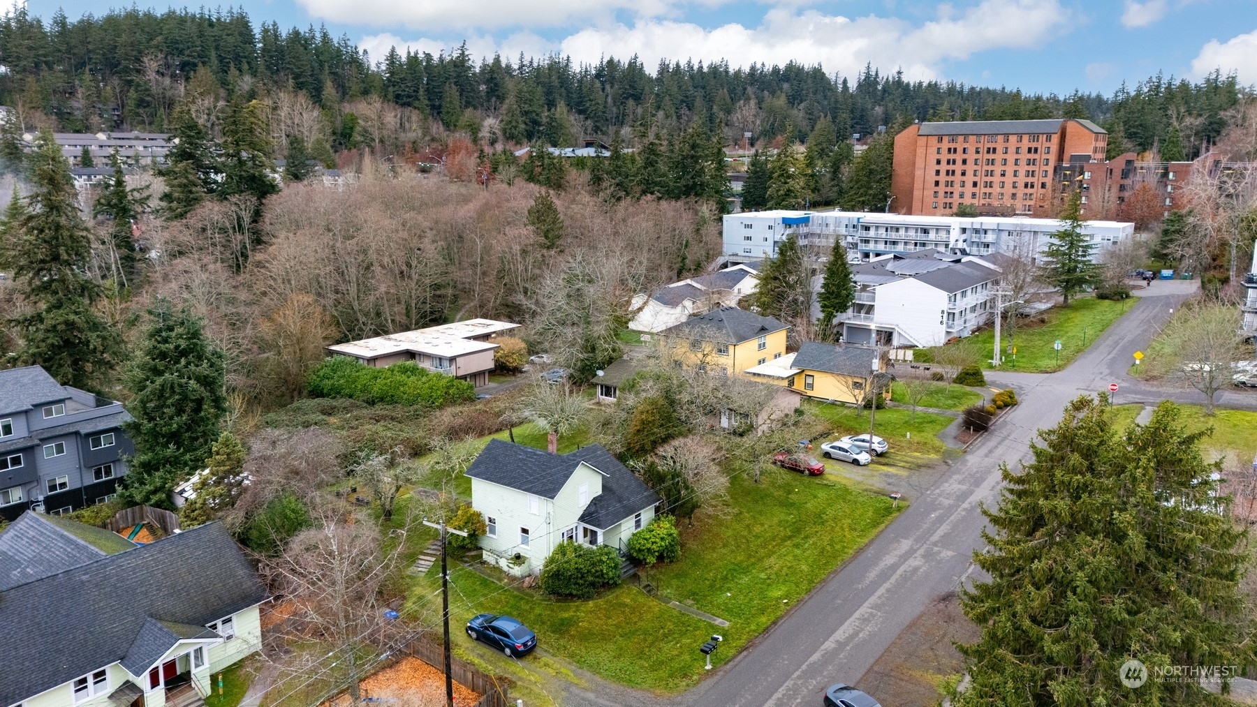 Property Photo:  914  23rd Street  WA 98225 