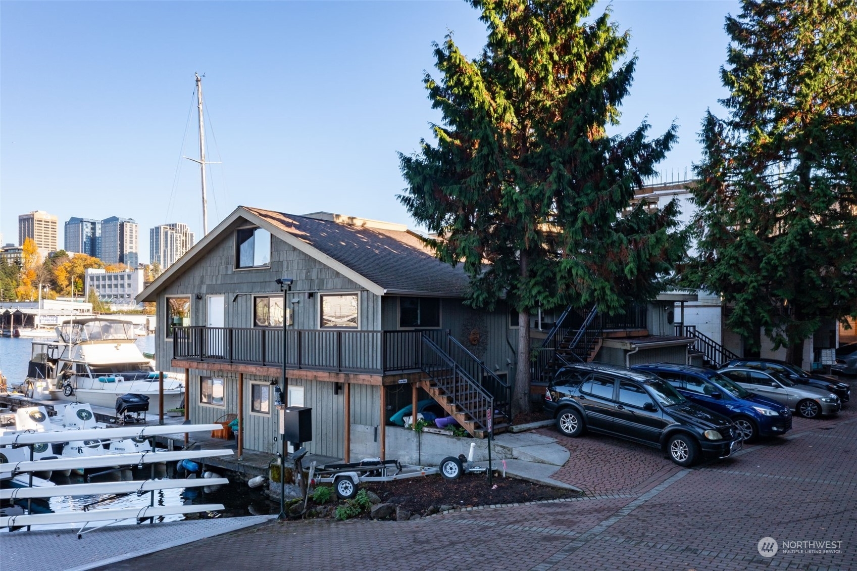 Property Photo: 3314 Fuhrman E WA 98102