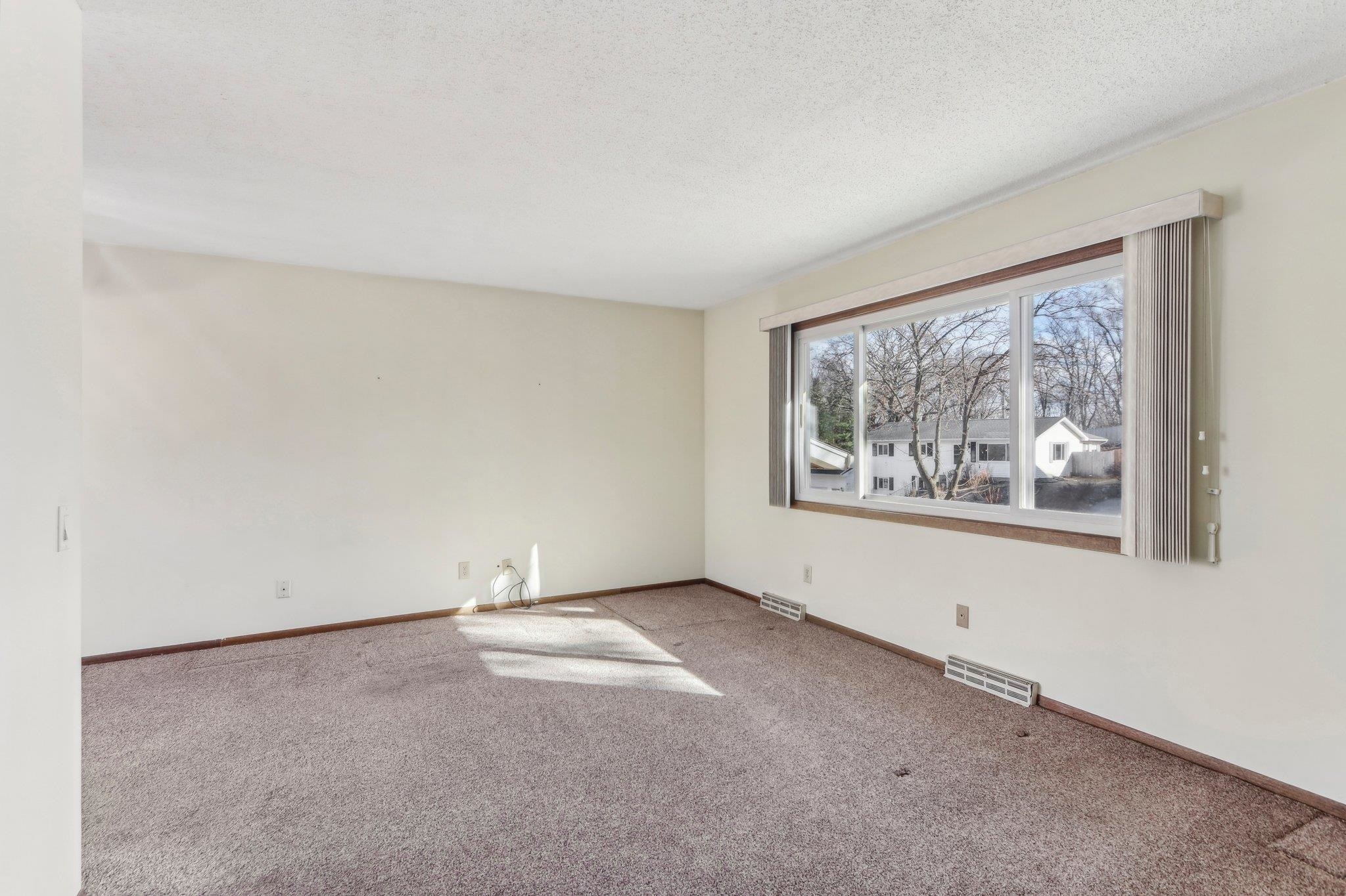 Property Photo:  2710 Golden Gate Way  WI 53713 