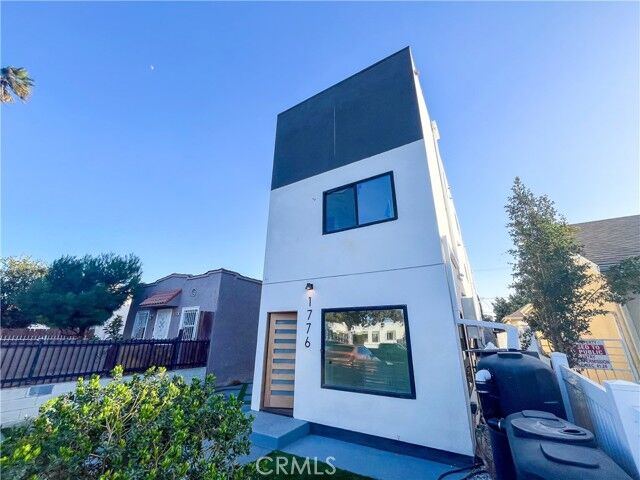 Property Photo:  1776 W 37th Place  CA 90018 