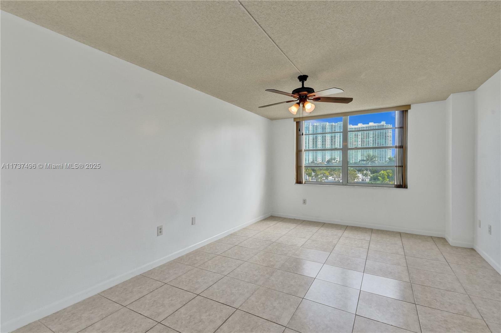 Property Photo:  2851 NE 183rd St 411E  FL 33160 