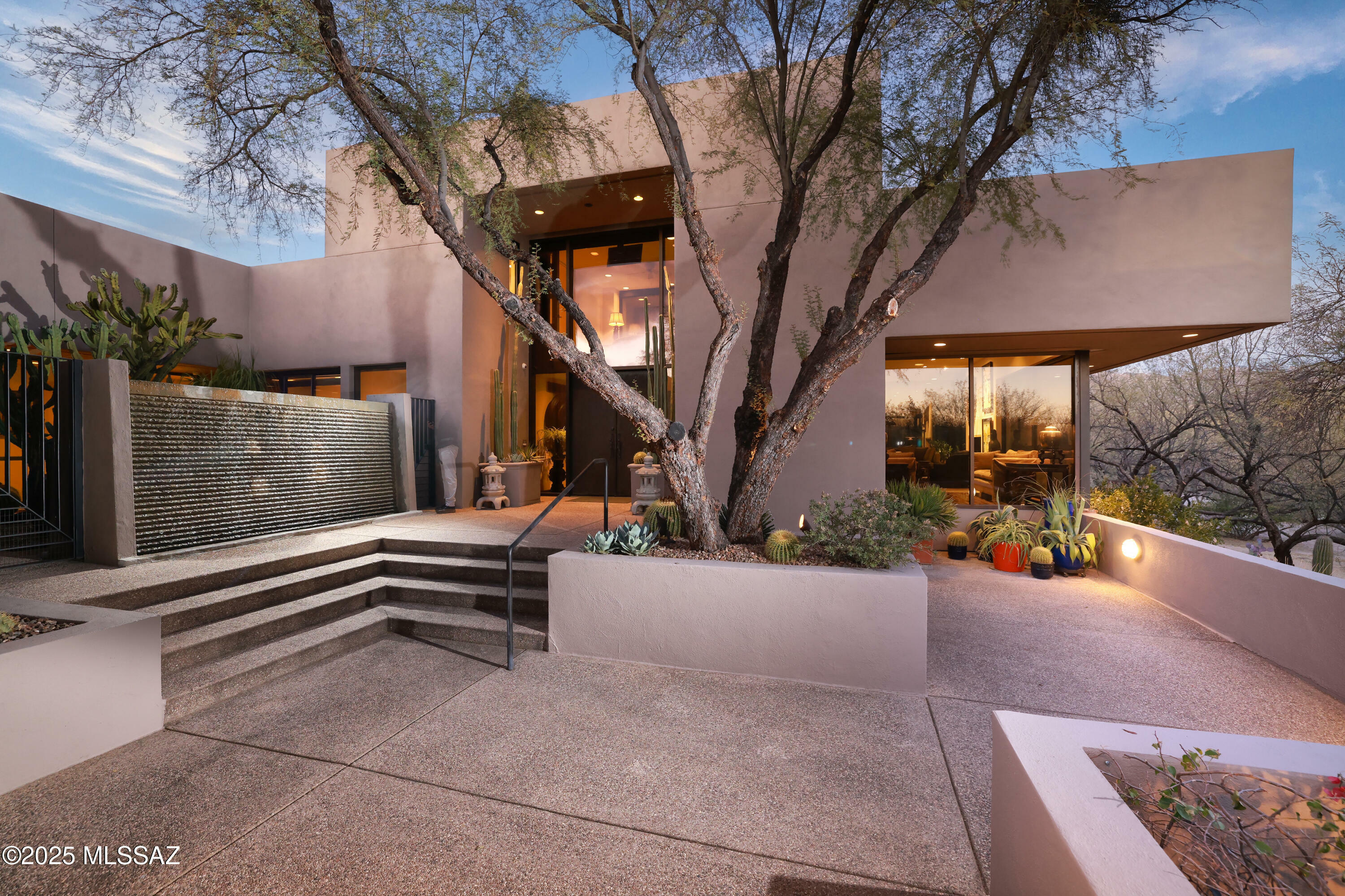 Property Photo: 7075 E Ventana Canyon Drive AZ 85750