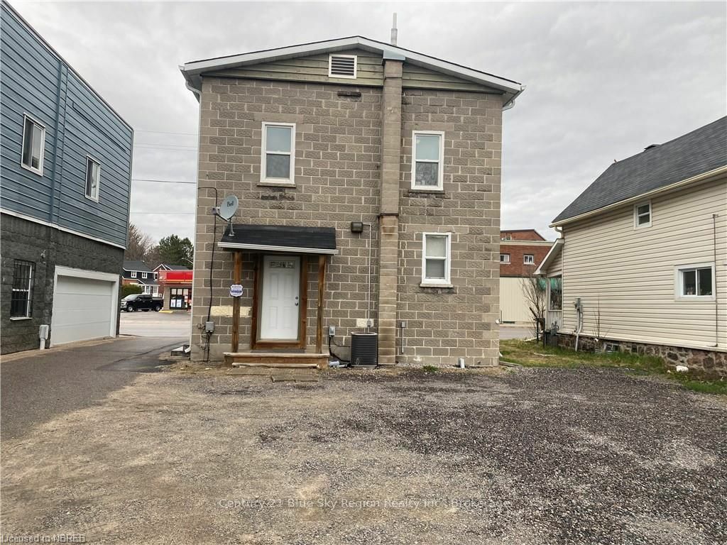 Photo de la propriété:  1149 Cassells St  ON P1B 4B4 