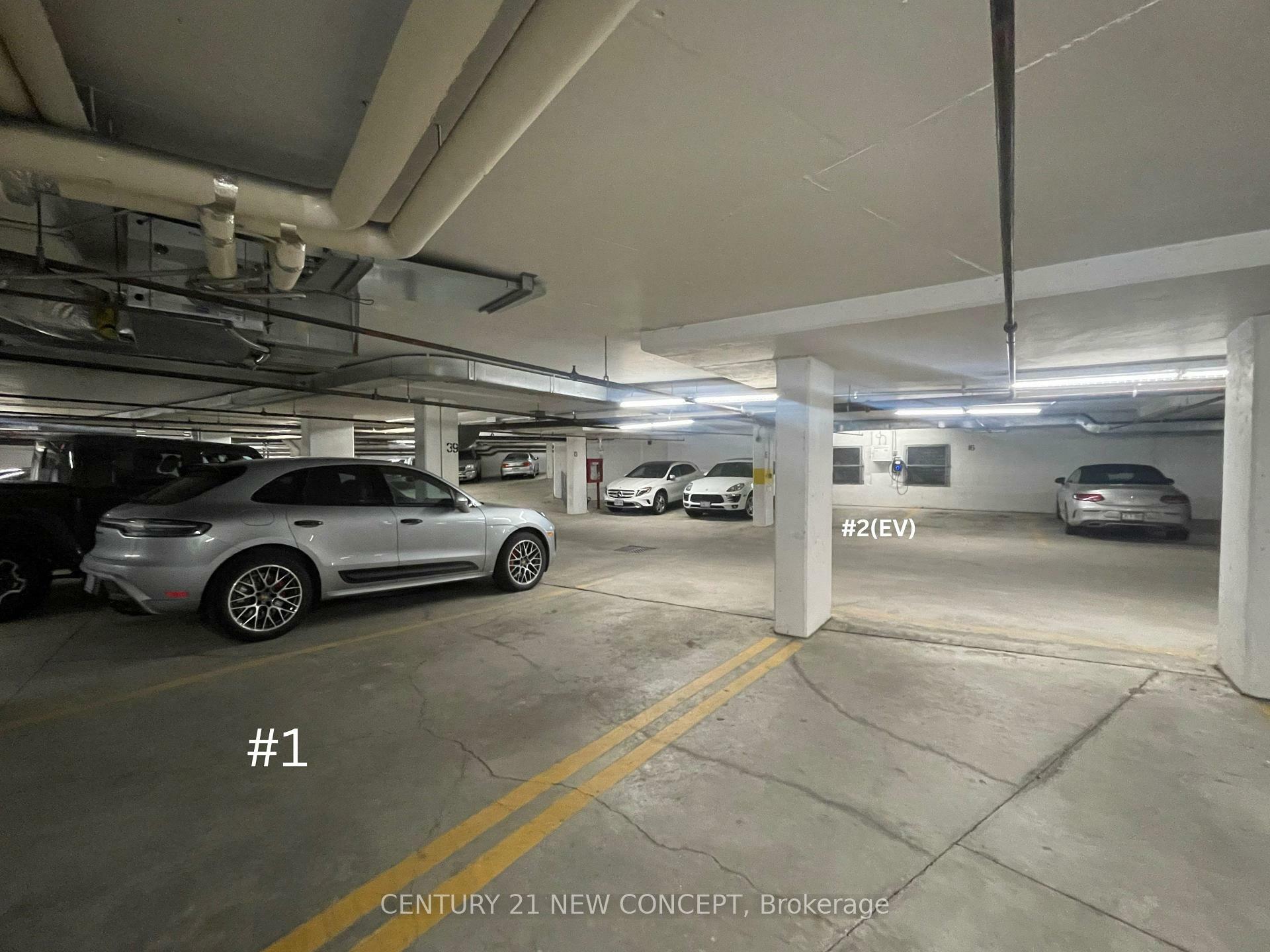 Property Photo: 1 Watergarden Way 501 ON M2K 2Z7