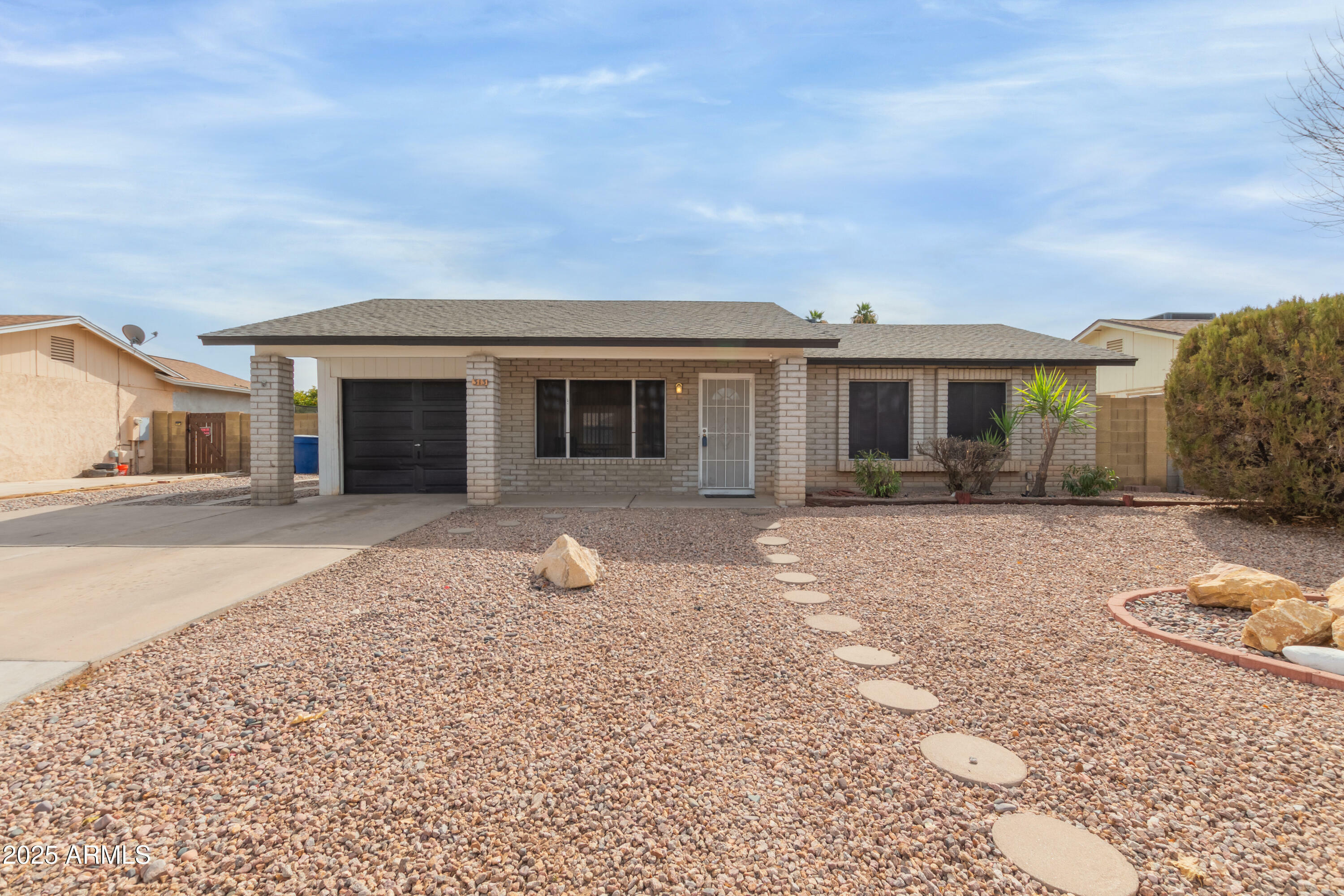 Property Photo:  313 W Palomino Drive  AZ 85225 