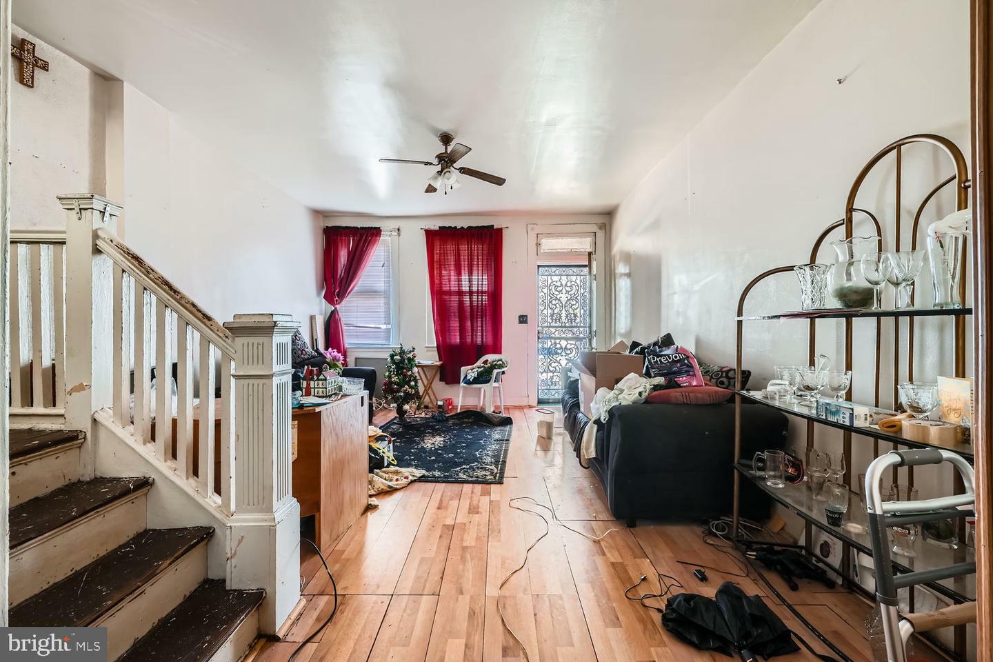 Property Photo:  39 S Morley Street  MD 21229 