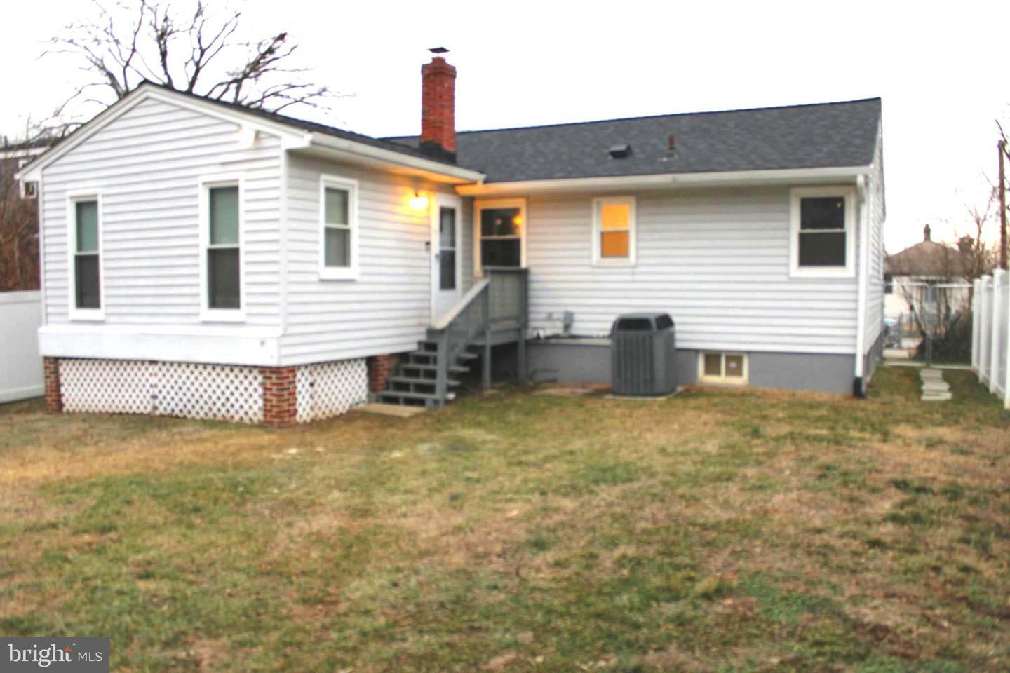 Property Photo:  5009 53rd Place  MD 20781 