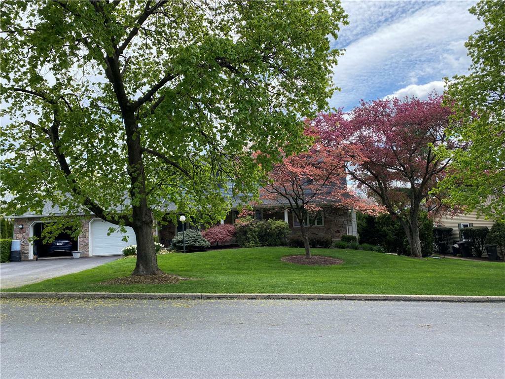 Property Photo:  1515 Coventry Road  PA 18104 