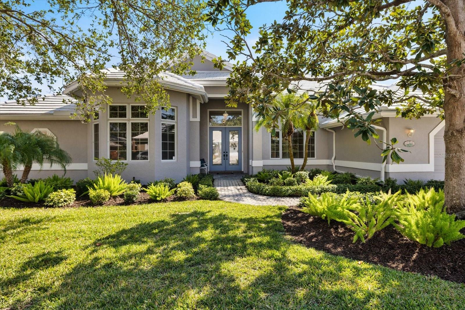 Property Photo:  8579 Woodbriar Drive  FL 34238 