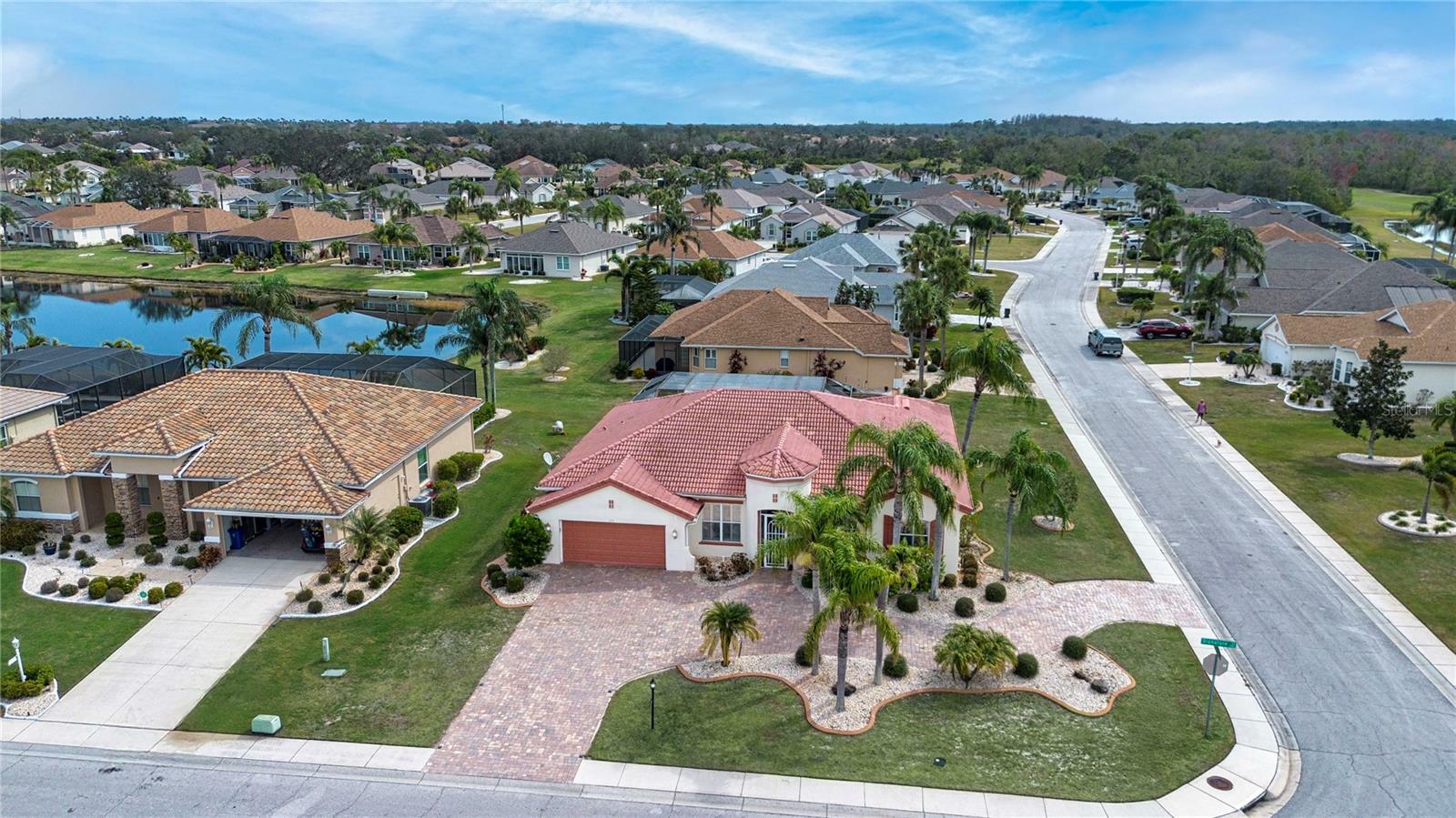 Property Photo: 1115 Signature Drive FL 33573