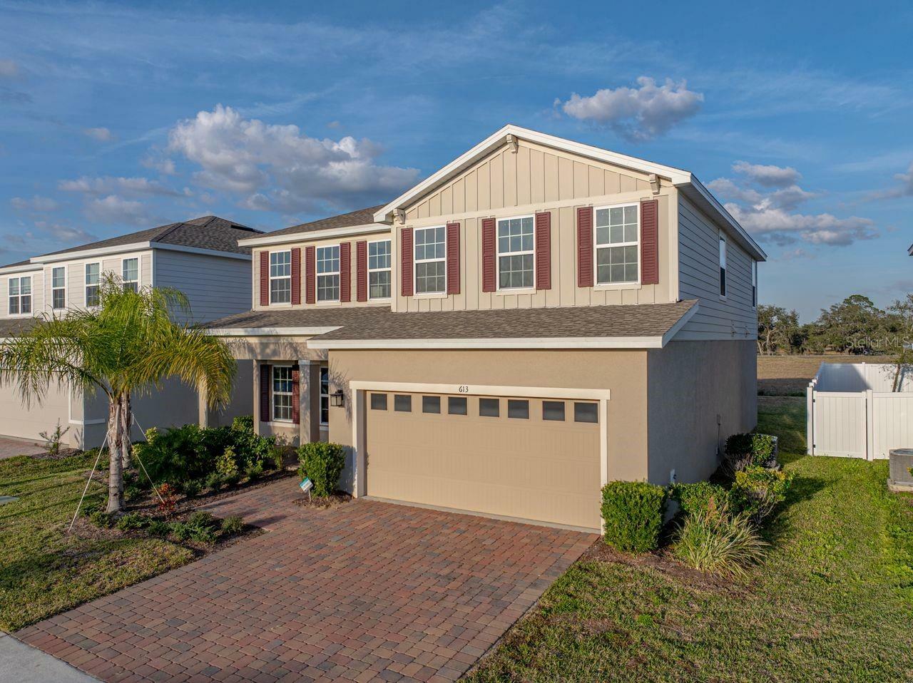 Property Photo:  613 Bloom Terrace  FL 33837 