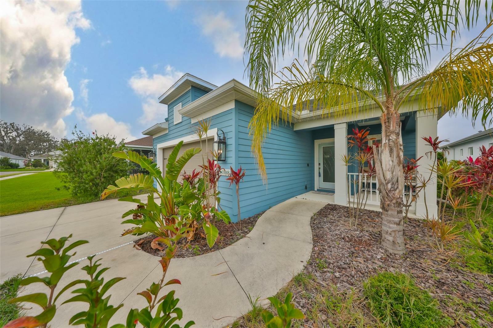 Property Photo:  11008 Sand Pine Lane  FL 34219 