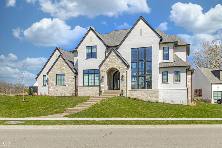 Property Photo:  1434 N Asherwood Lane  IN 46032 